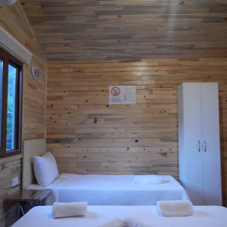 Kocakaya Bungalow Pansiyon Çıralı